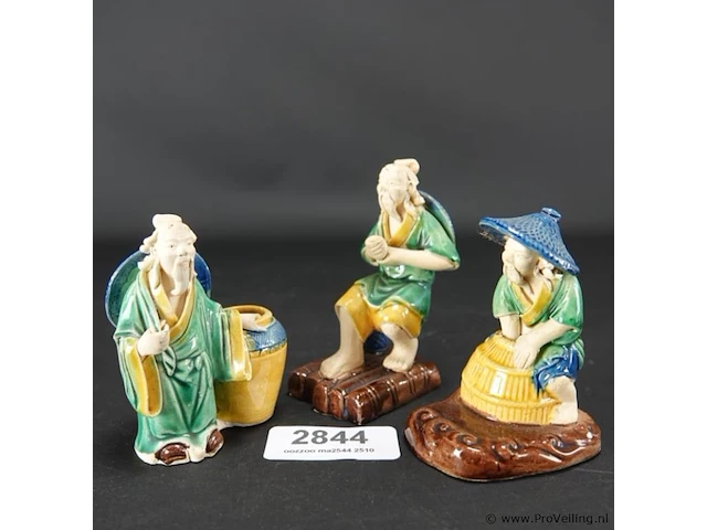 3 aardewerk chinese figuren - afbeelding 1 van  5
