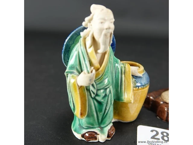 3 aardewerk chinese figuren - afbeelding 2 van  5