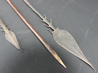 3 authentieke boog pijlen - afbeelding 3 van  5