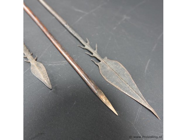 3 authentieke boor pijlen - afbeelding 3 van  5
