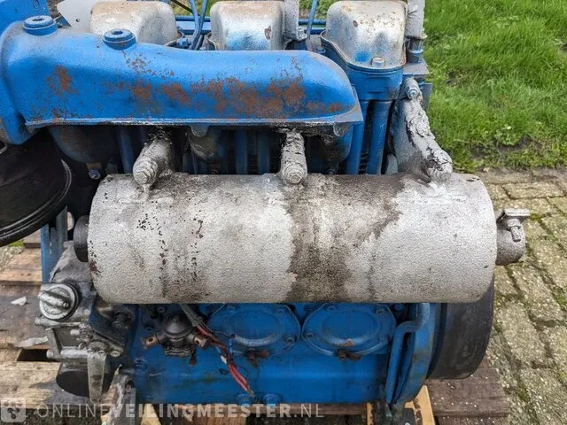 3-cilinder hatz d108 motor - afbeelding 2 van  14