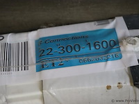 3-connections radiator - 160x22x30cm | nieuw in verpakking - afbeelding 3 van  3