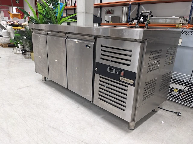 3-deurs koel werkbank, ggmgastro, gts187nd - afbeelding 3 van  9