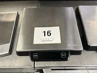 3 diverse digitale keukenweegschalen - afbeelding 2 van  3