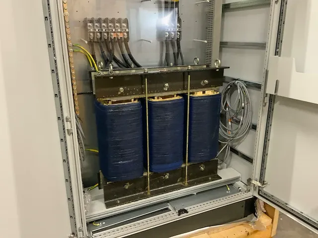3-fasen transformator 200kva - afbeelding 3 van  7