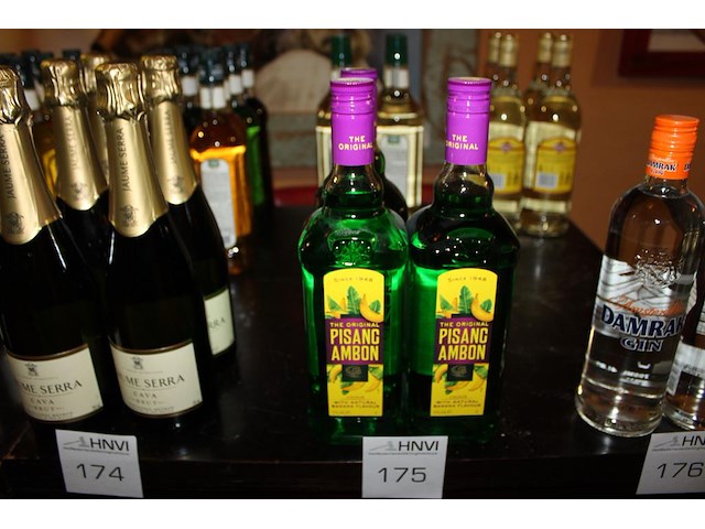 3 flessen pisang ambon likeur - afbeelding 1 van  2