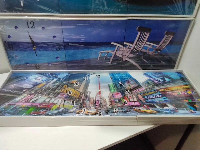 3-luik op canvas met klok. (3x) - afbeelding 3 van  4