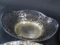 3 o.a. verzilverde ajour gevormde schalen - afbeelding 3 van  5