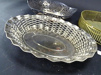 3 o.a. verzilverde ajour gevormde schalen - afbeelding 4 van  5