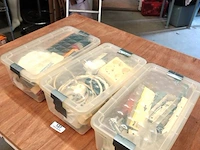 3 opbergbakken met inhoud - afbeelding 1 van  5