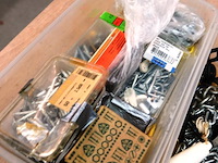 3 opbergboxen met ijzerwaren, gereedschap, e.d. - afbeelding 2 van  5