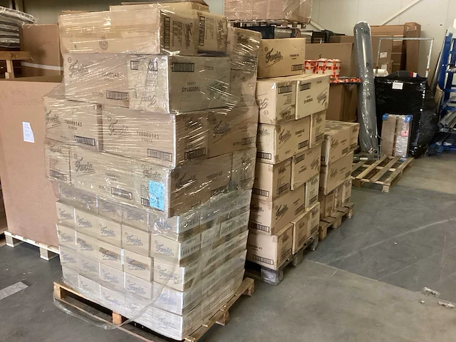 3 pallets famosa speelgoed slingers - afbeelding 5 van  13