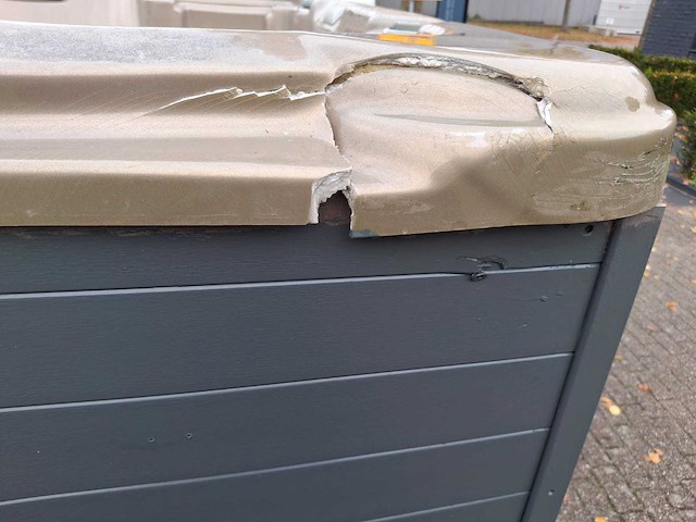 3 persoons jacuzzi en buitenspa - afbeelding 21 van  28