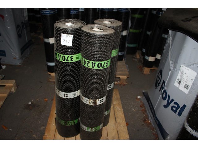 3 rollen bitumen afwerking royalflex 370a24. 3x 6 meter. - afbeelding 1 van  2