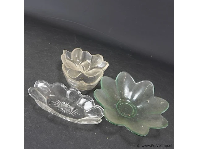 3 schalen - afbeelding 5 van  5
