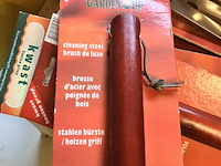 3 x bbq staalborstel luxe met houten greep - afbeelding 5 van  5