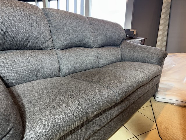 3-zits bank, antraciet stof, houten poten - afbeelding 4 van  4