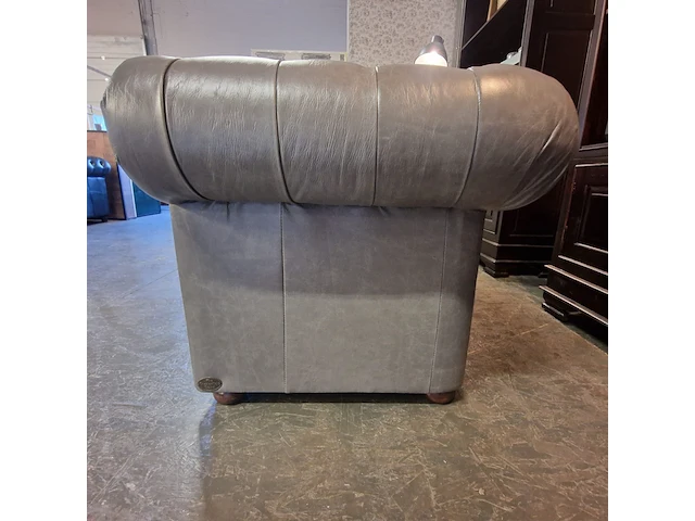 3-zits bank chesterfield, basic luxe , grijs - afbeelding 3 van  6