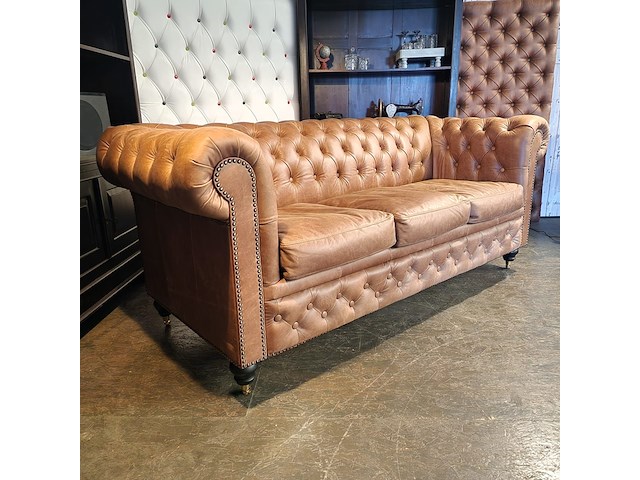 3-zits bank chesterfield , brighton, bruin - afbeelding 2 van  8