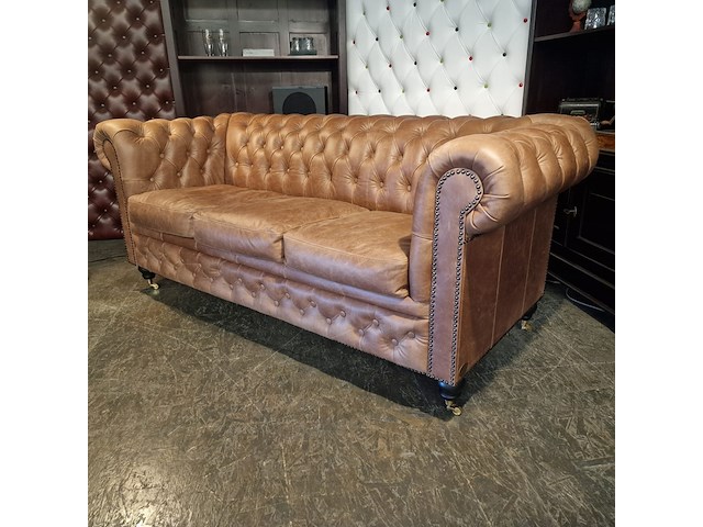 3-zits bank chesterfield , brighton, bruin - afbeelding 3 van  8