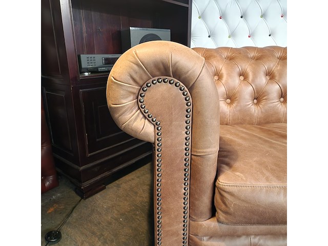 3-zits bank chesterfield , brighton, bruin - afbeelding 4 van  8