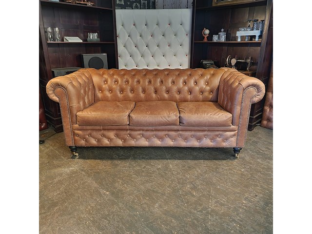 3-zits bank chesterfield , brighton, bruin - afbeelding 5 van  8