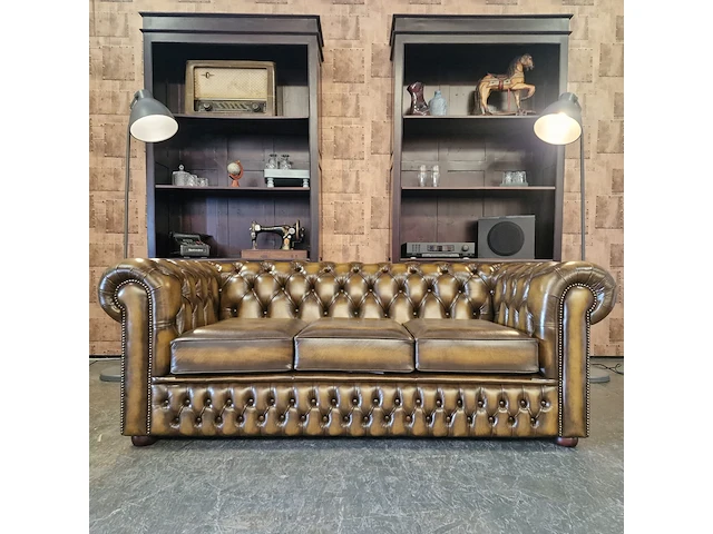 3-zits bank chesterfield, chesham, geel/goud - afbeelding 1 van  9