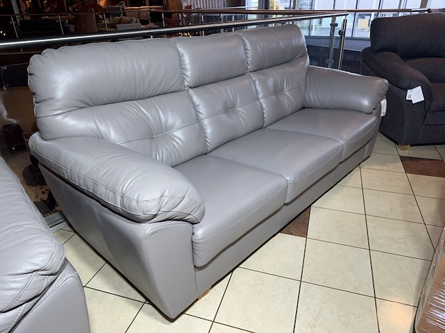 3-zits bank, grijs leer, houten poten - afbeelding 1 van  4