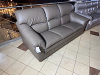 3-zits bank, taupe leer, houten poten - afbeelding 2 van  4