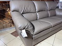 3-zits bank, taupe leer, houten poten - afbeelding 3 van  4