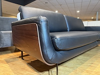 3-zits design bank, zwart leer, zwart metalen poten - afbeelding 3 van  5