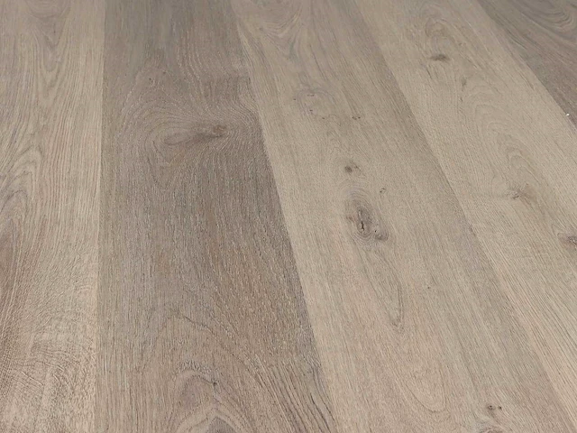 30 m2 pvc click plank op hdf met filt onderlaag - 1222 x 182 x 9 mm - afbeelding 1 van  4