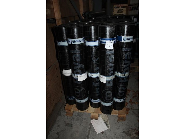 30 rollen bitumen afwerking royalflex 470k14 op pallet. 30x 5 meter. - afbeelding 2 van  2