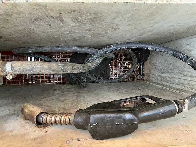 3000l brandstoftank - afbeelding 5 van  19