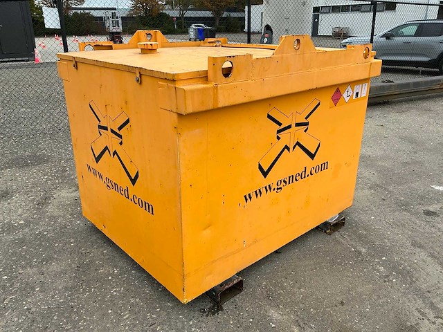 3000l brandstoftank - afbeelding 1 van  19