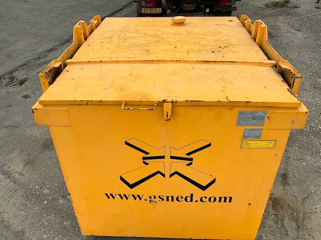 3000l brandstoftank - afbeelding 17 van  19