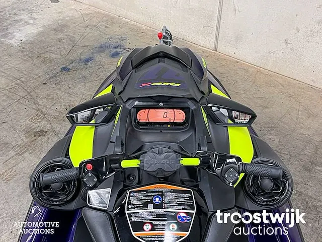 300pk nieuw sea-doo waterscooter - afbeelding 18 van  27