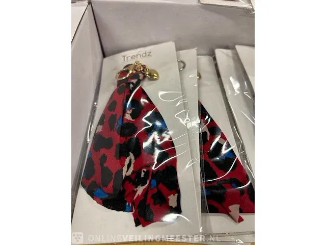 300x stoffen sleutelhanger trendz - afbeelding 6 van  10