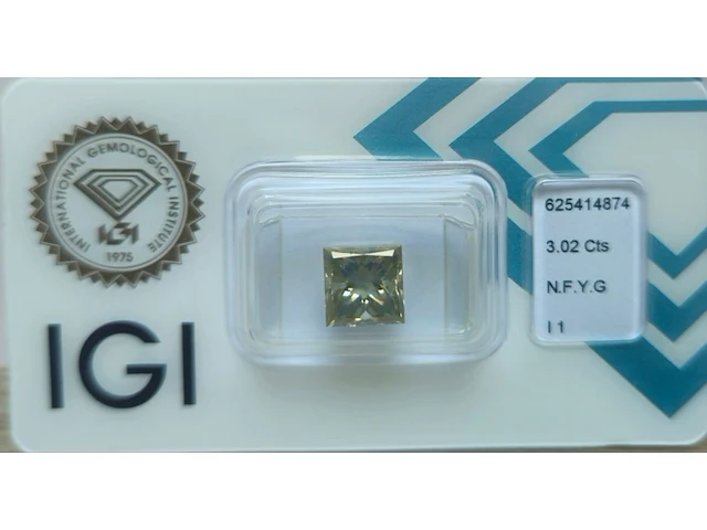 3.02 ct natuurlijk diamant ( igi gecertificeerd ), natuurlijke fancy yellowish green - afbeelding 2 van  11