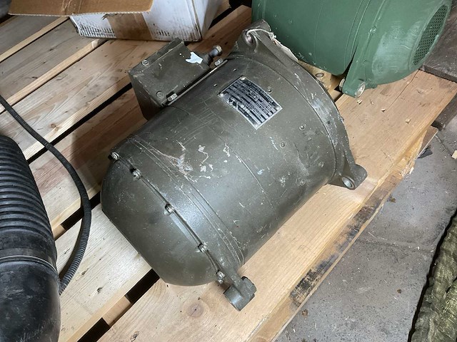 30v 300amp starter - afbeelding 1 van  5