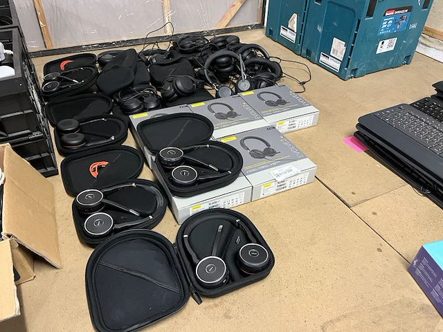 30x jabra headset (waarvan 5 draadloos) - afbeelding 1 van  6