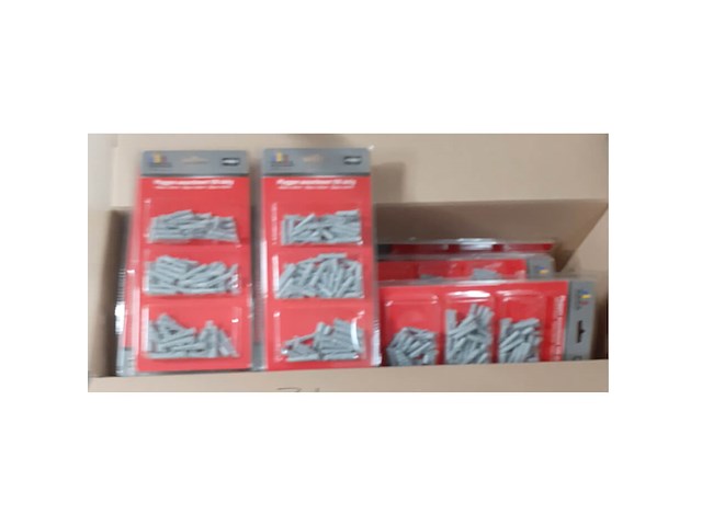 31 doos vol pakken met 100 pluggen div. maten - afbeelding 2 van  3