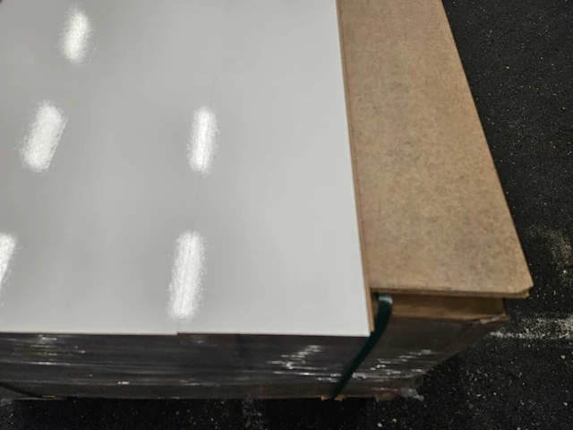 31 m2 laminaat plank - 1380 x 193 x 8 mm - afbeelding 2 van  3