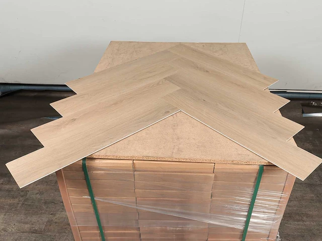 31 m2 pvc spc click visgraat - 750 x 150 x 6,5 mm - afbeelding 3 van  3