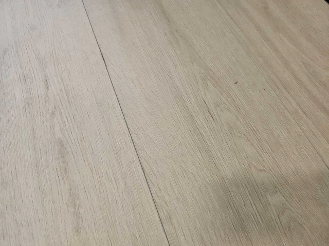 32 m2 laminaat plank xl - 2003 x 243 x 9 mm - afbeelding 1 van  3