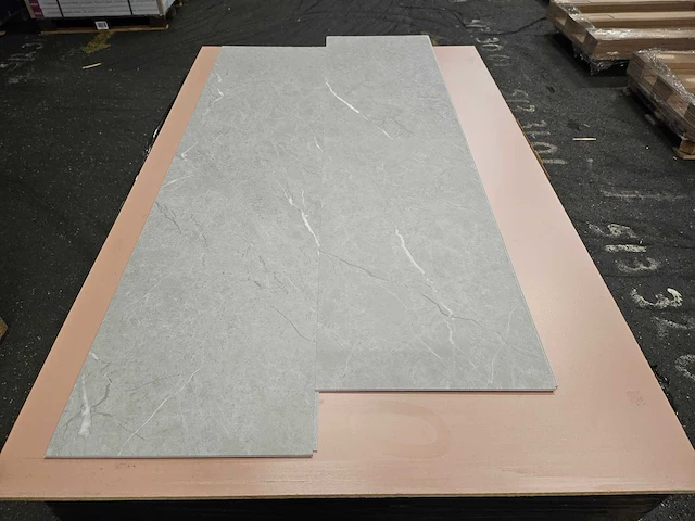 32 m2 pvc spc click tegel - 610 x 305 x 4 mm - afbeelding 3 van  3