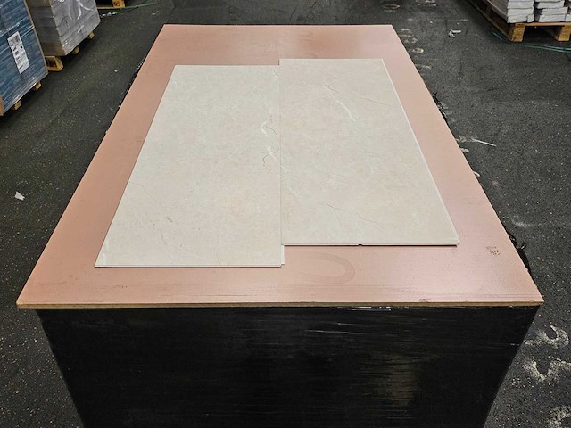 32 m2 pvc spc click tegel - 820 x 304 x 4 mm - afbeelding 3 van  3