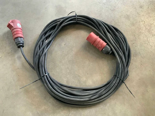 32a krachtstroom kabel - afbeelding 1 van  1