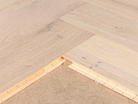 33 m2 parket eiken visgraat mutliplank - 750 x 130 x 14 mm - afbeelding 2 van  4