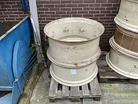 34 inch velg (2x) - afbeelding 1 van  2